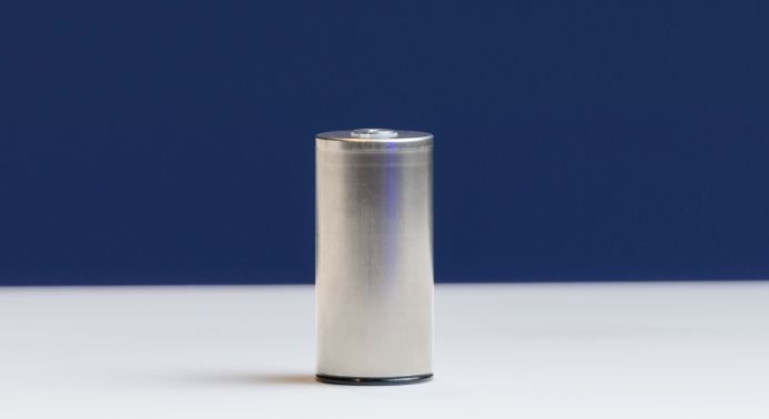 EAS Batteries beschleunigt die Entwicklung zylindrischer Batteriezellen