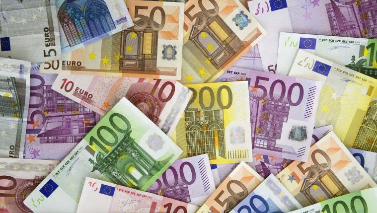 Latvijā 2018. gada 1. pusgadā veikti 235.5 milj. bezskaidrās naudas maksājumu 104.7 mljrd. eiro kopapjomā