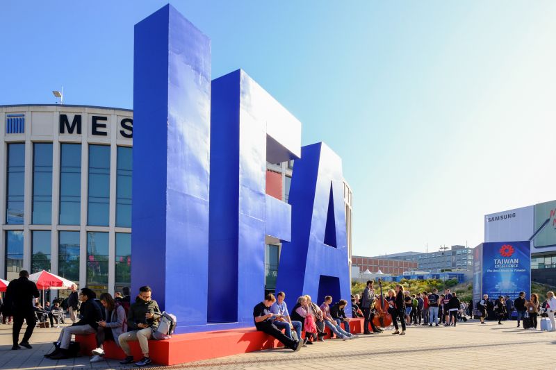 Internationale Funkausstellung Ifa 19 In Berlin Kunstliche Intelligenz Und 5g Stehen Im Fokus Der Ifa Industrie De